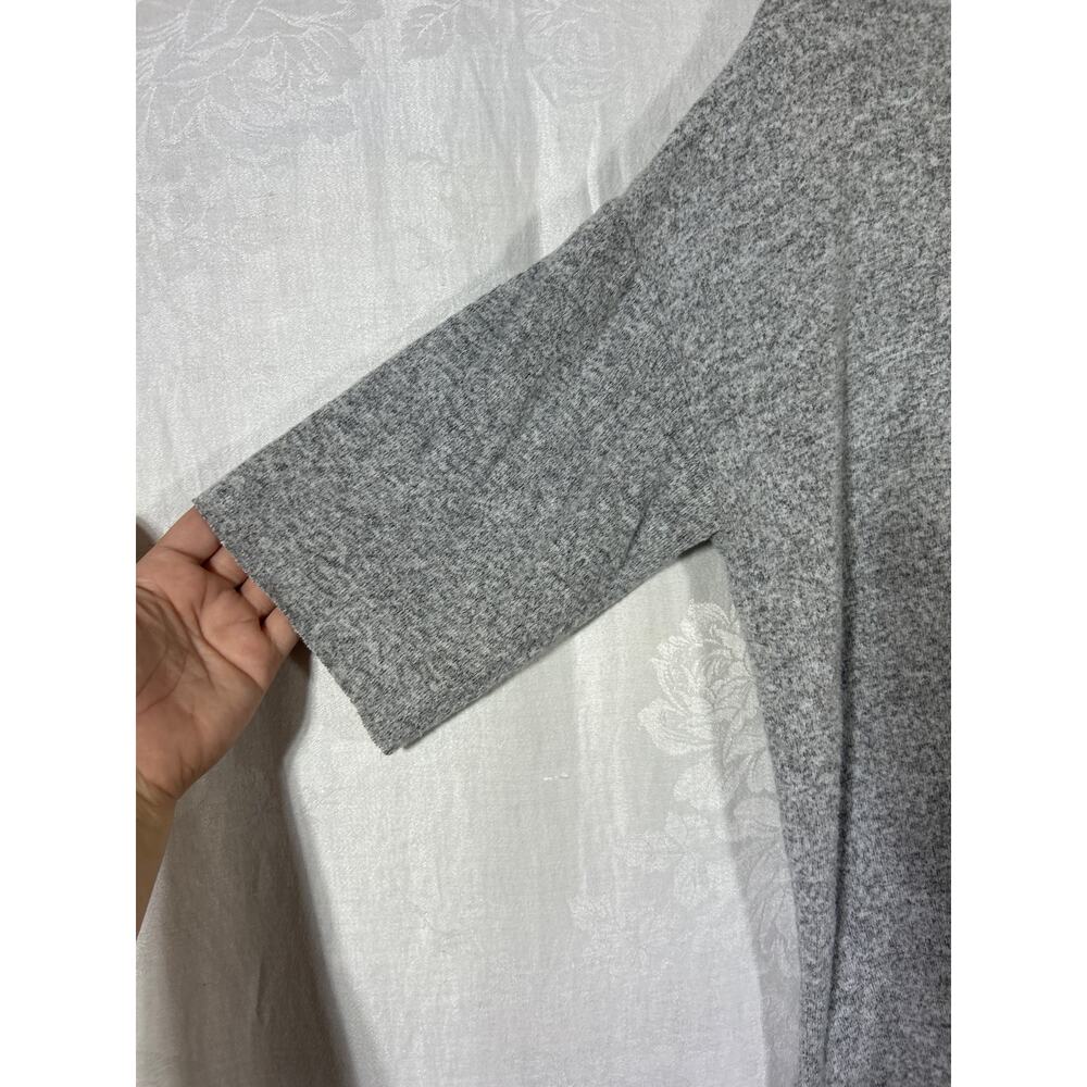 Zara Trafaluc Shirt Small Gray Chest Pocket Sweatshirt Raw Hem Oversized - Picture 2 of 9